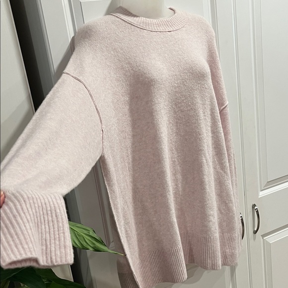 Aerie Soft Blush Crew Neck Sweater New With Tags! - Picture 10 of 12